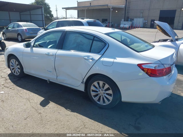 Honda Accord Touring 2015 1HGCR3F94FA028799 Image 3