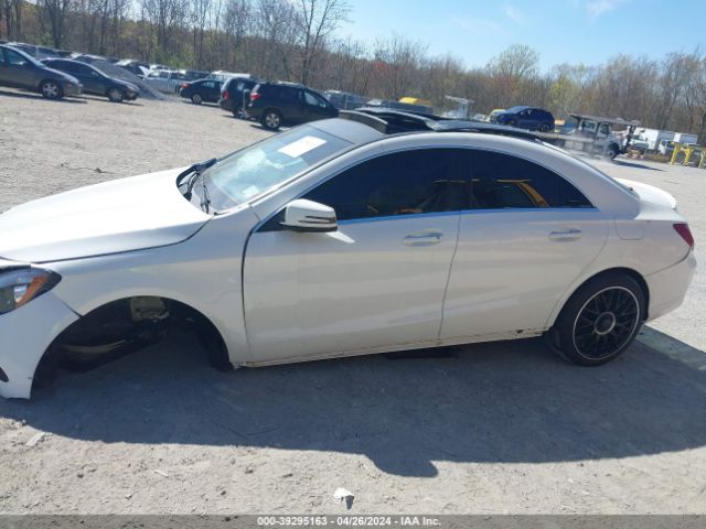 WDDSJ4GB2KN720996 Mercedes-Benz CLA 250 4MATIC
