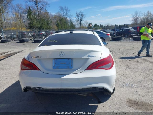 WDDSJ4GB2KN720996 Mercedes-Benz CLA 250 4MATIC