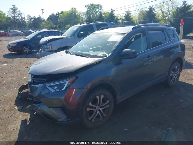 Toyota RAV4 LE 2017 JTMBFREV7HJ125129 Image 2