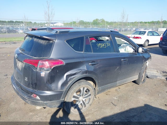 Toyota RAV4 LE 2017 JTMBFREV7HJ125129 Image 4