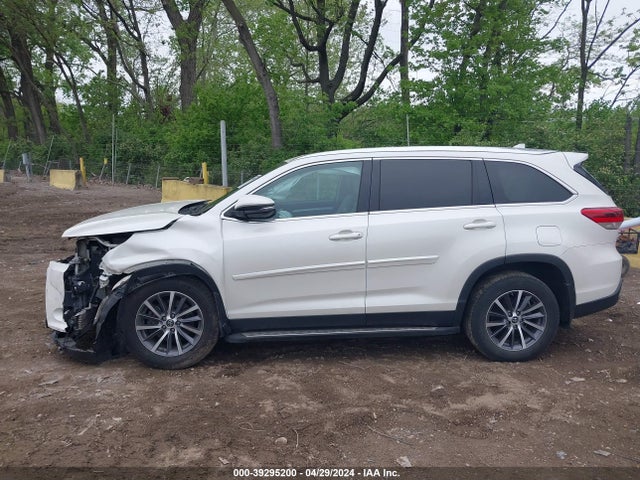Toyota Highlander Xle 2019 5TDJZRFH2KS565295 Image 15