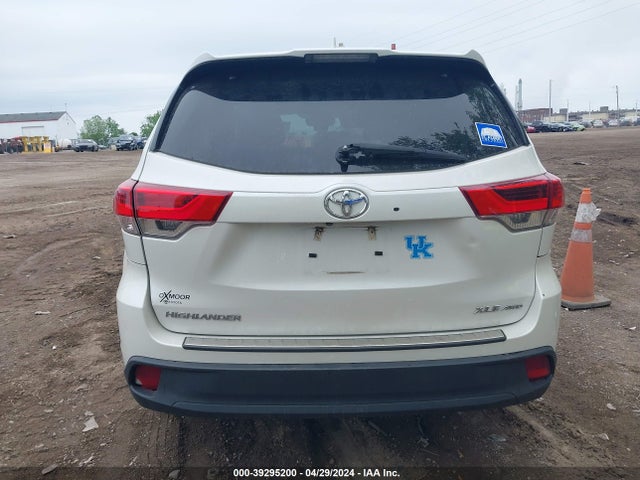 Toyota Highlander Xle 2019 5TDJZRFH2KS565295 Image 17