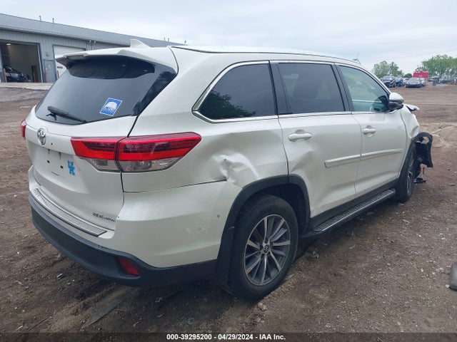 Toyota Highlander Xle 2019 5TDJZRFH2KS565295 Image 4