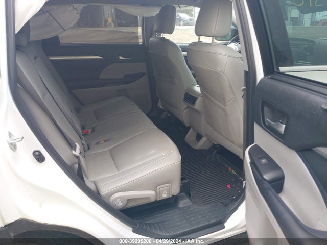 Toyota Highlander Xle 2019 5TDJZRFH2KS565295 Image 8