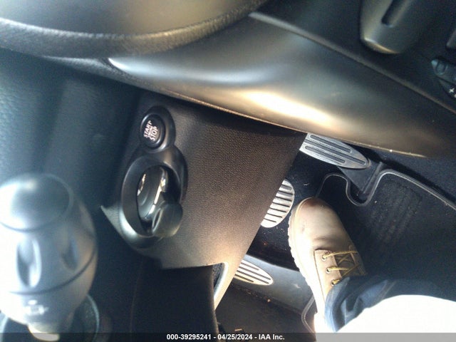 2014 MINI COUNTRYMAN WMWZC5C53EWP39772 Photo 10