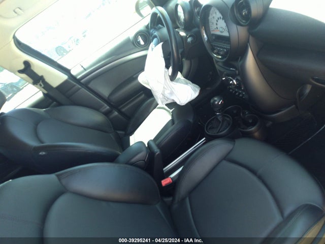 2014 MINI COUNTRYMAN WMWZC5C53EWP39772 Photo 4