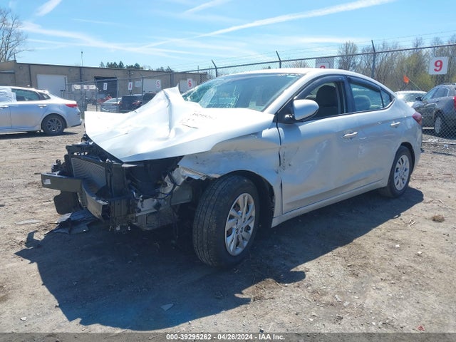 Hyundai ELANTRA SE 2020 5NPD74LF2LH521054 Image 2