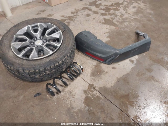 Chevrolet Tahoe 4wd Ls 2022 1GNSKMKD0NR124046 Image 12