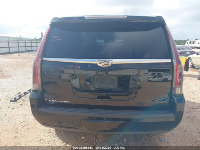 1GYS3BKJ7KR152979 Cadillac Escalade Luxury