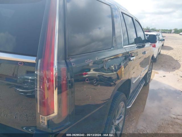 1GYS3BKJ7KR152979 Cadillac Escalade Luxury