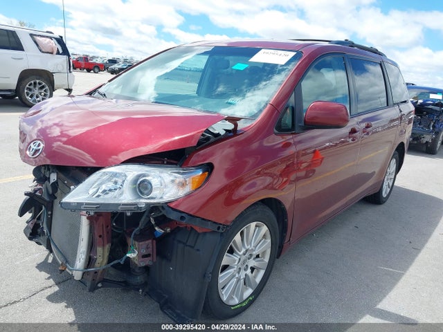 Toyota Sienna Le 7 Passenger 2014 5TDJK3DC9ES084070 Image 2