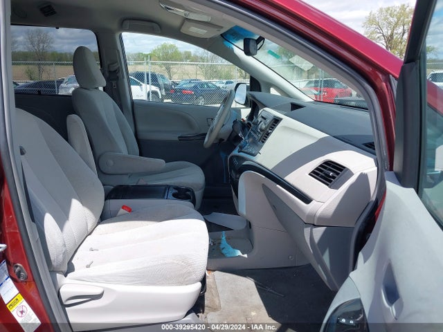 Toyota Sienna Le 7 Passenger 2014 5TDJK3DC9ES084070 Image 5