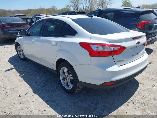 Ford FOCUS SE 2014 1FADP3F21EL418327 Image 3