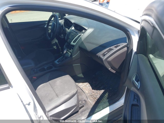 Ford FOCUS SE 2014 1FADP3F21EL418327 Image 5