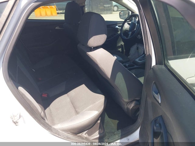 Ford FOCUS SE 2014 1FADP3F21EL418327 Image 8