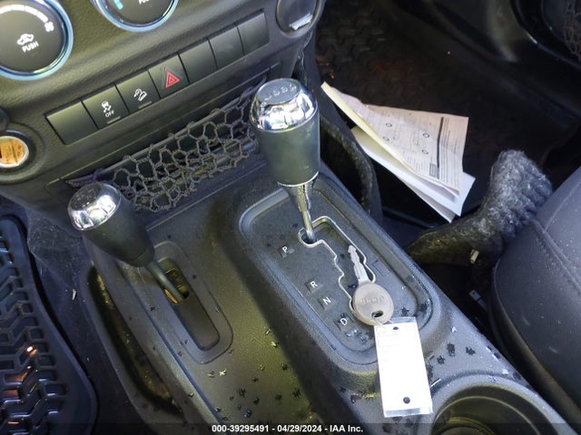 1C4AJWAGXGL304686 Jeep Wrangler Sport