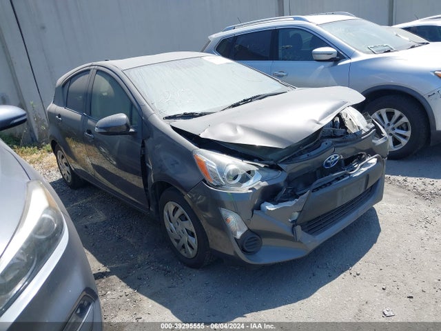 Toyota Prius C One 2015 JTDKDTB32F1579078 Image 1