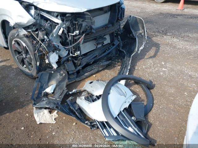 JN8BT3BB4RW422979 Nissan Rogue Sv Intelligent Awd