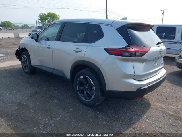 JN8BT3BB4RW422979 Nissan Rogue Sv Intelligent Awd