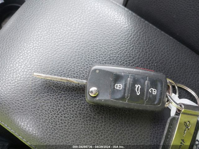 WVWBW8AH2EV000764 Volkswagen Eos Komfort