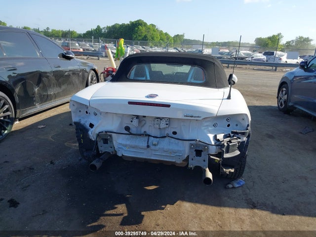 JC1NFAEK5H0129428 Fiat 124 Spider Lusso