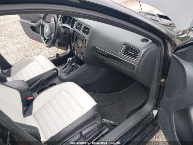 3VWD17AJ2FM219642 Volkswagen Jetta 1.8t Sport