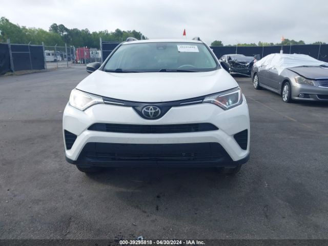 JTMZFREV0JJ742117 Toyota RAV4 LE