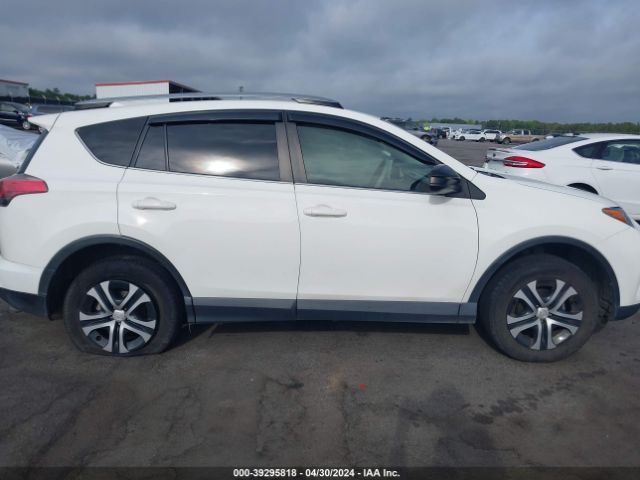 JTMZFREV0JJ742117 Toyota RAV4 LE