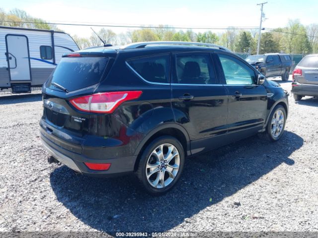 1FMCU9J97GUA07450 Ford Escape Titanium
