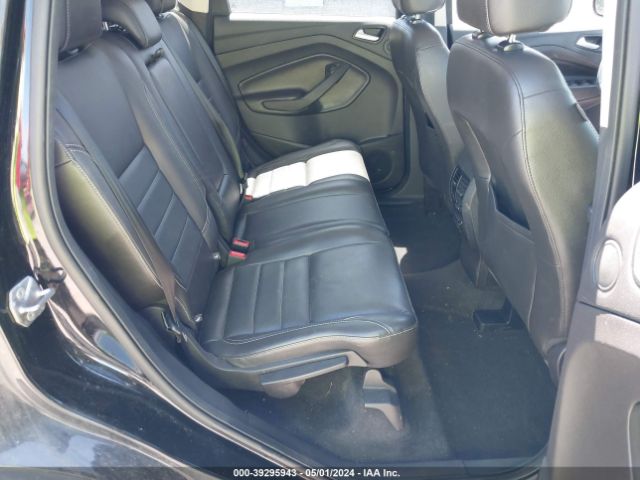1FMCU9J97GUA07450 Ford Escape Titanium
