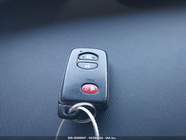 Toyota Prius Two 2014 JTDKN3DUXE1742447 Image 11