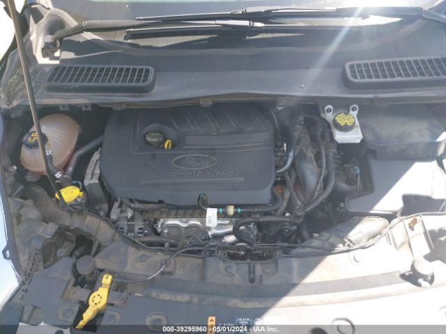 1FMCU9GD4JUC69686 Ford ESCAPE SE