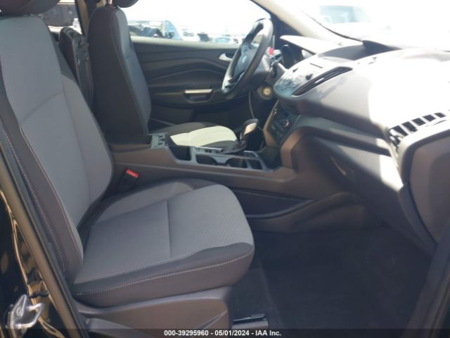 1FMCU9GD4JUC69686 Ford ESCAPE SE