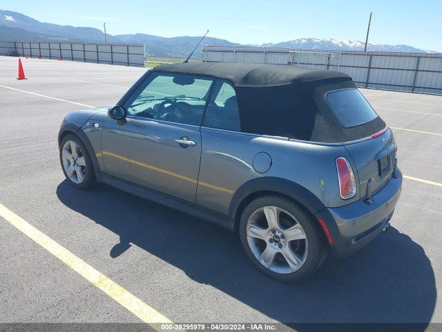 2007 MINI COOPER S WMWRH33537TJ44379 Photo 2
