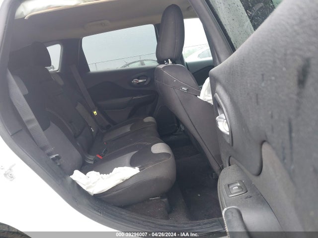 1C4PJMAB2GW344651 Jeep Cherokee Altitude