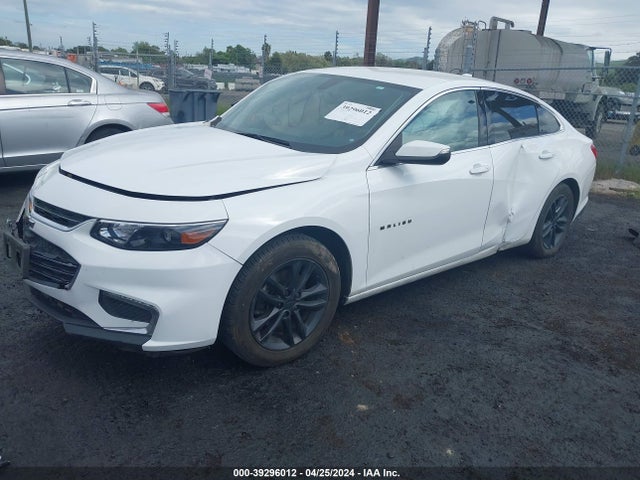 Chevrolet MALIBU LT 2018 1G1ZD5ST4JF208955 Image 2