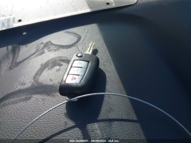 JN8AT2MV5HW275194 Nissan ROGUE S