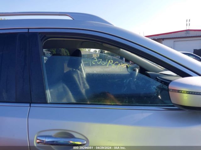 JN8AT2MV5HW275194 Nissan ROGUE S