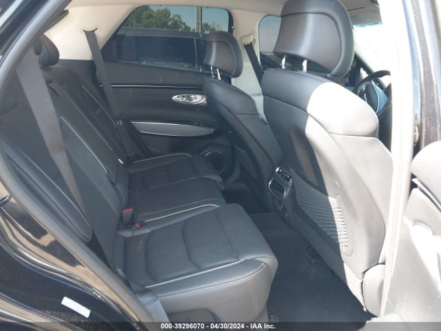Genesis Gv70 2.5t Awd 2023 KMUMADTB1PU115824 Image 8