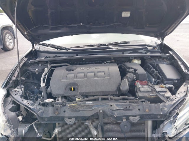 Toyota COROLLA LE 2018 5YFBURHE8JP755955 Image 10
