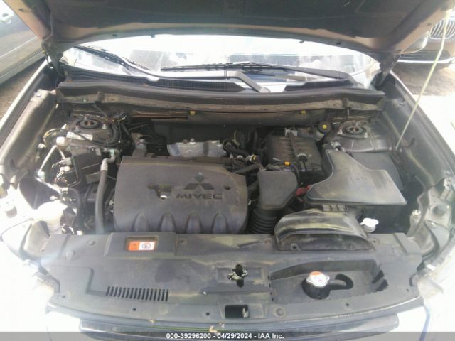 JA4AD2A31HZ038917 Mitsubishi Outlander Es