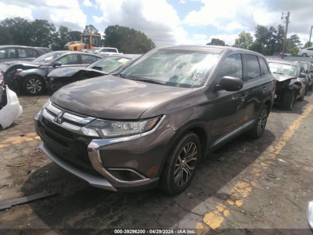 JA4AD2A31HZ038917 Mitsubishi Outlander Es