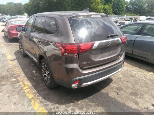 JA4AD2A31HZ038917 Mitsubishi Outlander Es