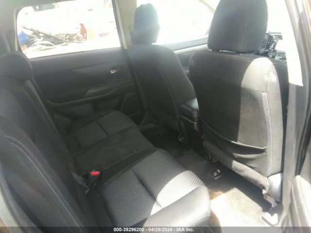 JA4AD2A31HZ038917 Mitsubishi Outlander Es