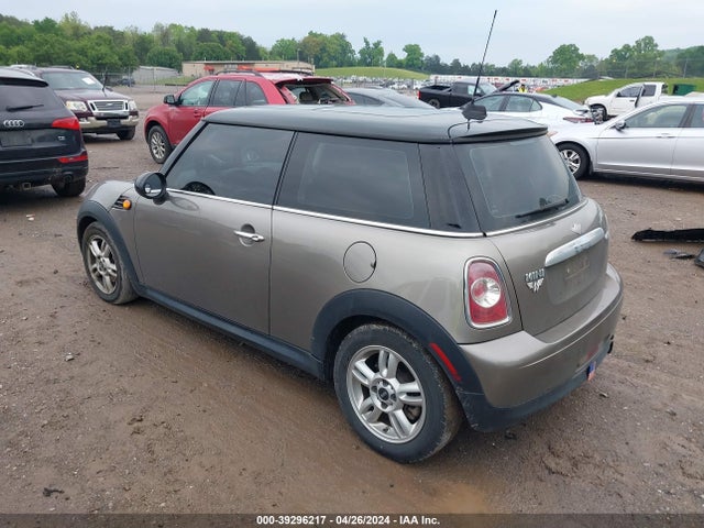 2013 MINI HARDTOP WMWSU3C52DT691040 Photo 2