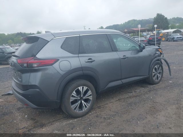 5N1BT3BB3NC670031 Nissan Rogue Sv Intelligent Awd
