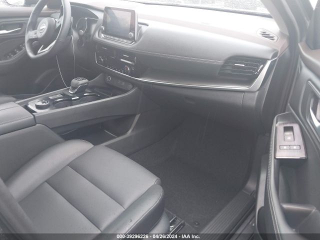 5N1BT3BB3NC670031 Nissan Rogue Sv Intelligent Awd