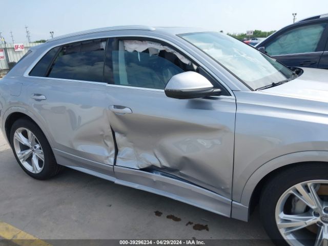 WA1CVAF1XKD025885 Audi Q8 55 Premium