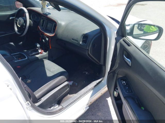 2C3CDXBG3FH827231 Dodge Charger Se